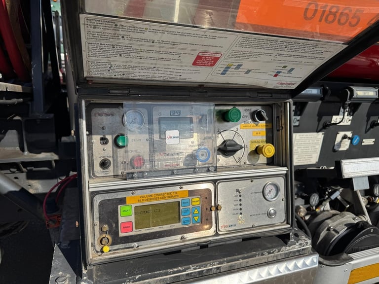 2019 DAF CF 340 20,000 LITRE FUEL TANKER 