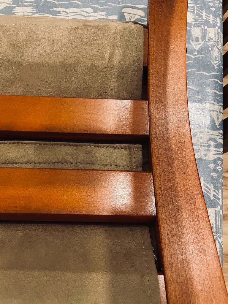 Footstall 70’s design, beautiful piece of wood work. 