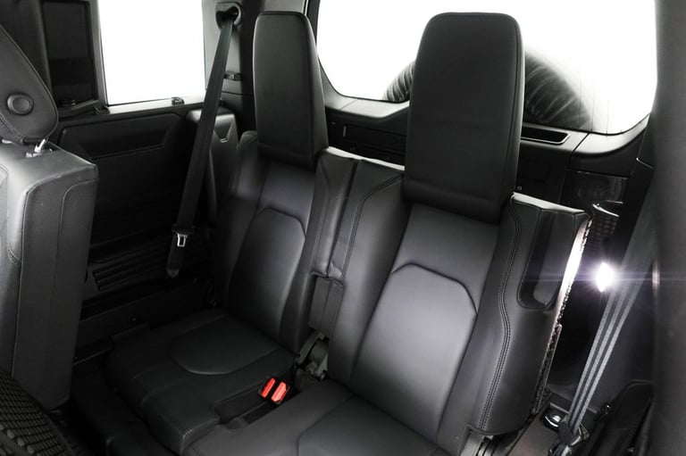 2022 Land Rover Defender 110 3.0 D300 MHEV X-Dynamic HSE SUV 5dr Diesel Auto 4WD Euro 6 (s/s) (30...