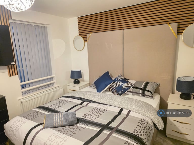 4 bedroom house in Sandpiper Drive, Houndstone, Yeovil, BA22 (4 bed) (#2167780)