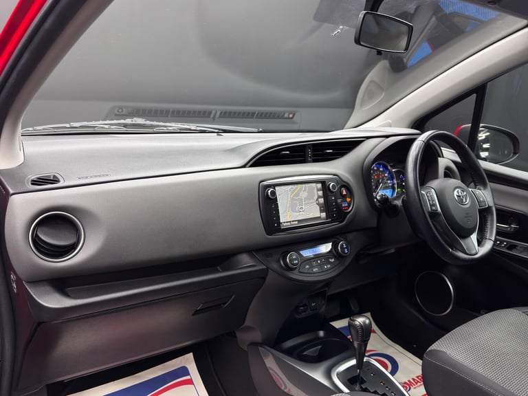 2015 Toyota Yaris 1.5 Hybrid Icon 5dr CVT HATCHBACK PETROL/ELECTRIC Automatic