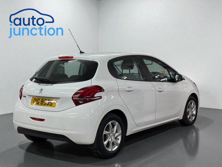 2015 Peugeot 208 1.0 PureTech Active 5dr HATCHBACK Petrol Manual