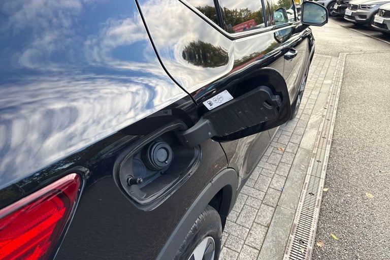 2022 Volvo XC40 2.0 B4 MHEV Ultimate SUV 5dr Petrol Hybrid DCT Auto Euro 6 (s/s) (197 ps) ESTATE ...