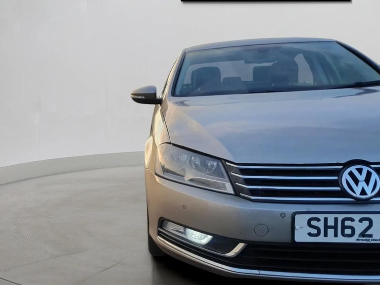 2013 Volkswagen Passat 1.6 TDI Bluemotion Tech Highline 4dr SALOON Diesel Manual