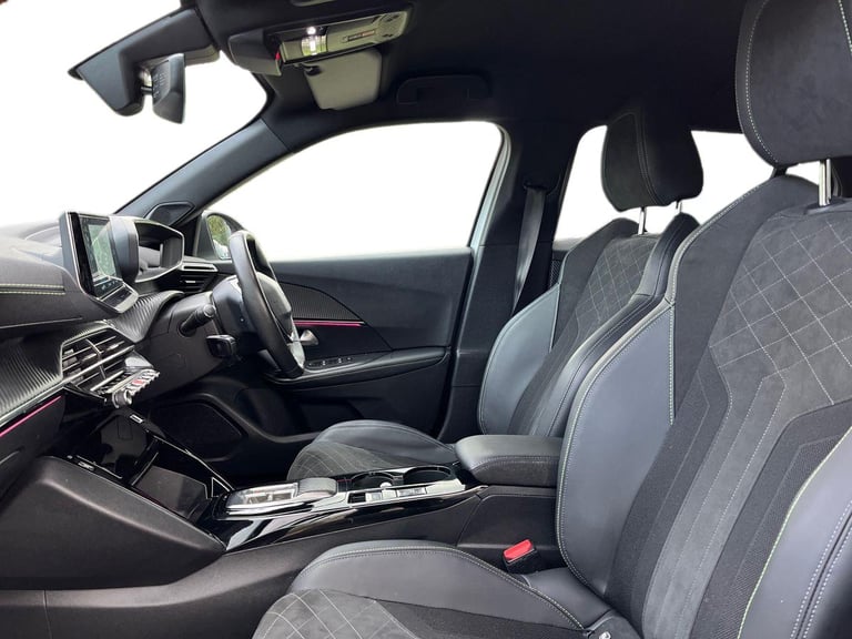  Peugeot E 2008 50kwh Gt Premium Suv 5dr Electric Auto 7kw Charger 136 Ps