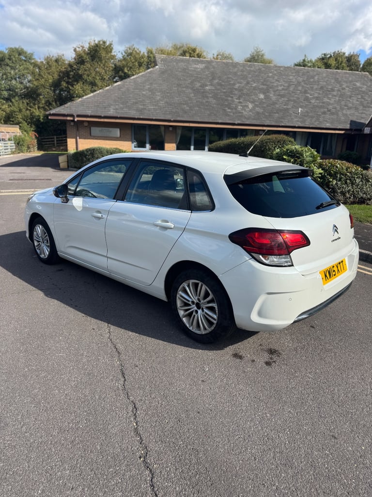 Citroen, C4, Hatchback, 2015, Manual, 1560 (cc), 5 doors