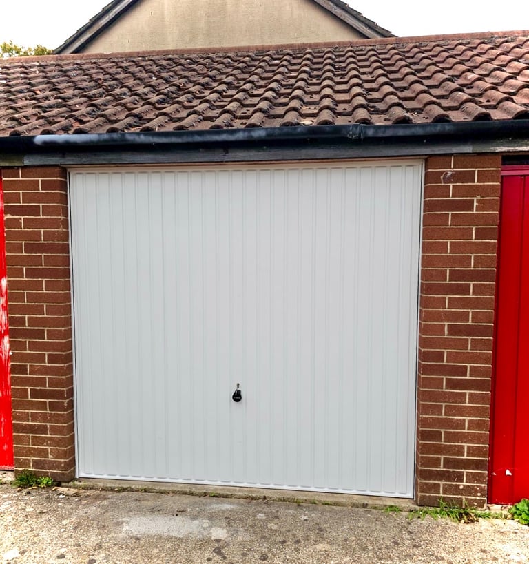 Garage In Horley With Brand New 4 Point Locking Door 