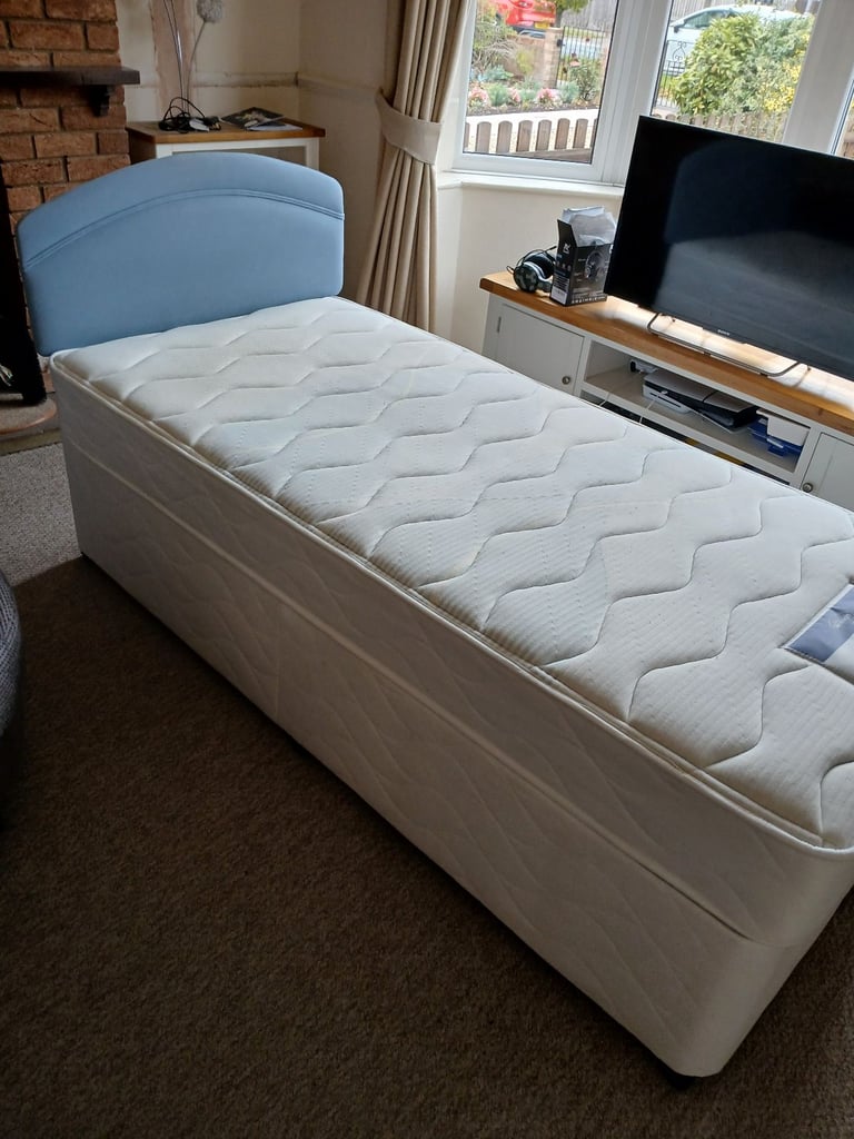 Single 2-drawer Divan Bed w/ Mattress and Headboard 