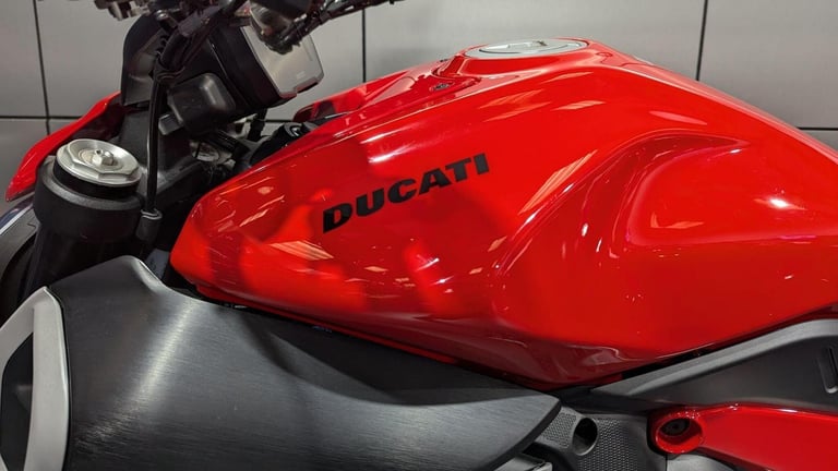 2025 Ducati Diavel V4 1158 Ducati Quick Shift Euro 5