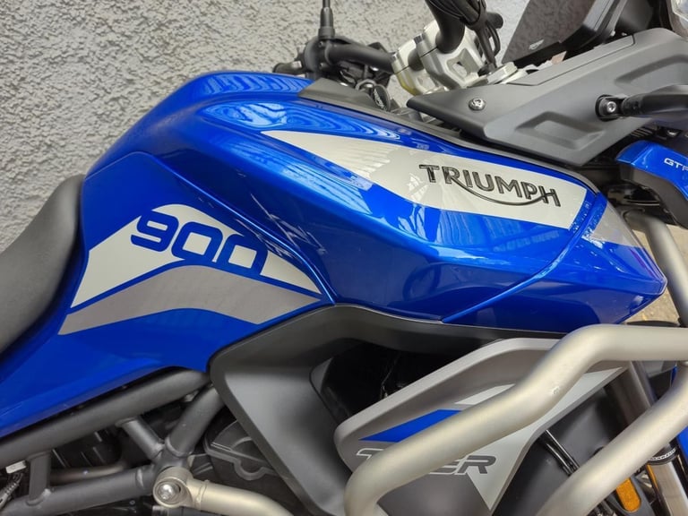2023 Triumph Tiger 900 GT Pro heated grips and seats