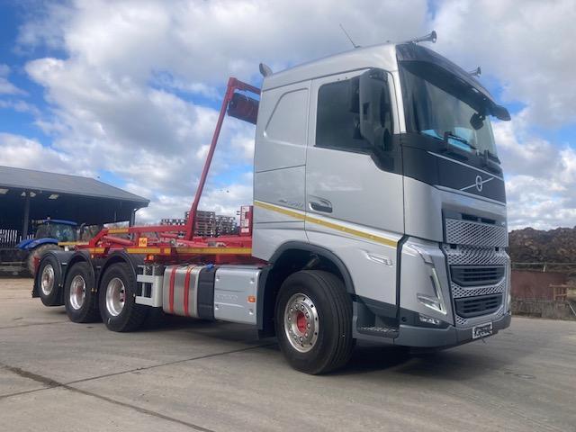 New Volvo FH 540 sleeper ,tri dem ,Hyva hook loader ,drawbar ,