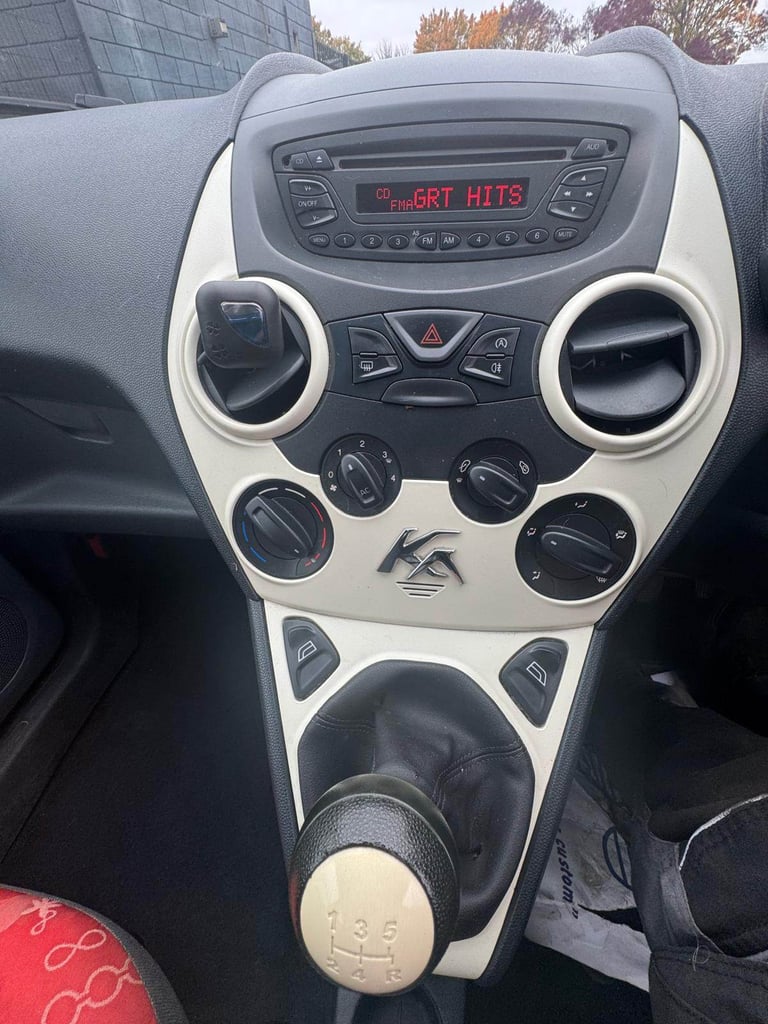 Ford, KA, Hatchback, 2014, Manual, 1242 (cc), 3 doors