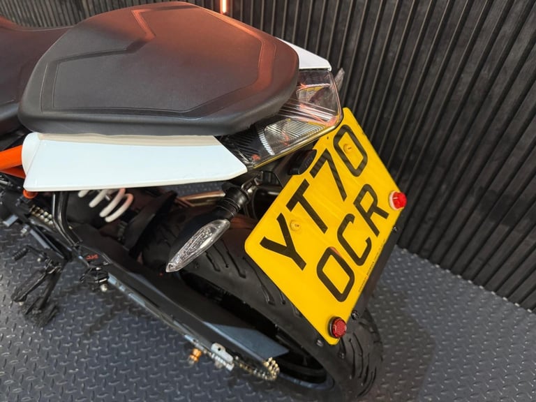 2020 KTM 125 Duke 125 Euro 4
