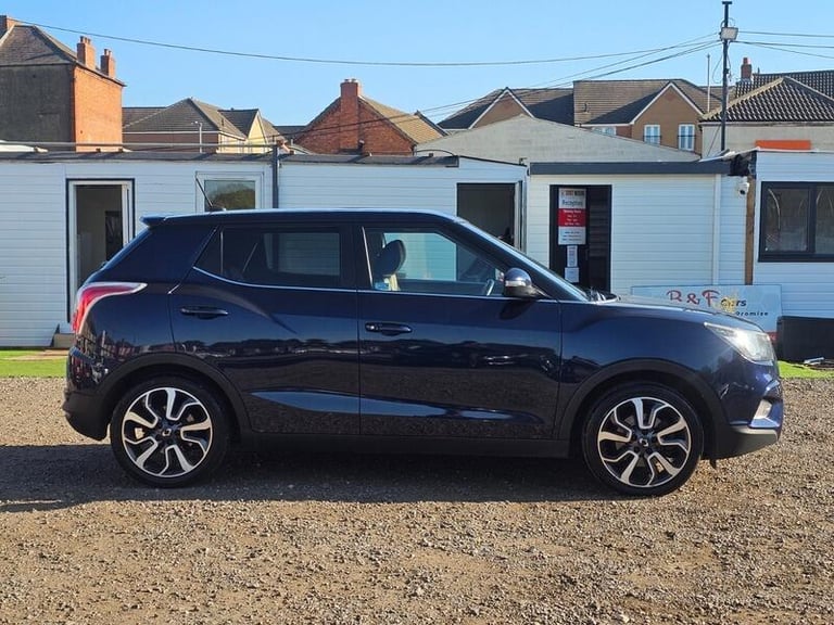 2015 Ssangyong Tivoli 1.6 e-XGi ELX Euro 6 (s/s) 5dr HATCHBACK Petrol Manual