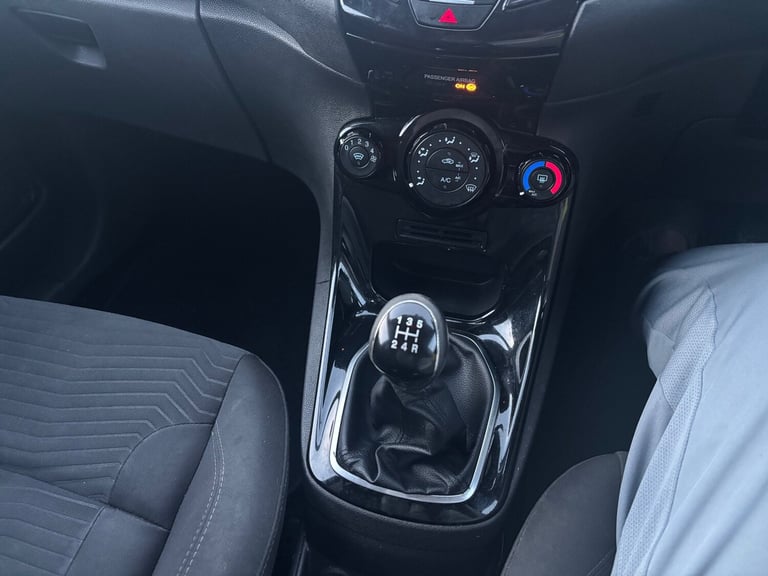2015 Ford Fiesta 1.25 82 Zetec 5dr HATCHBACK Petrol Manual