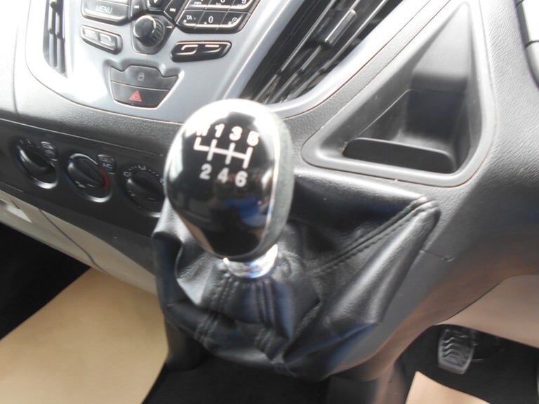 Ford Transit Custom 2016 310 LIMITED CREW-CAB NO VAT WET-BELT HAS JUST BEEN DONE