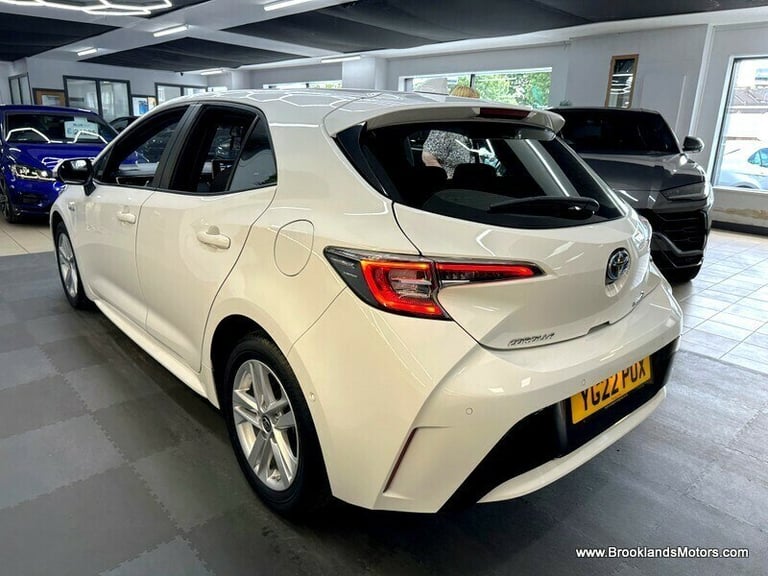Toyota Corolla ICON TECH [SAT NAV, HEATED SEATS &amp; REVERSE CAMERA]