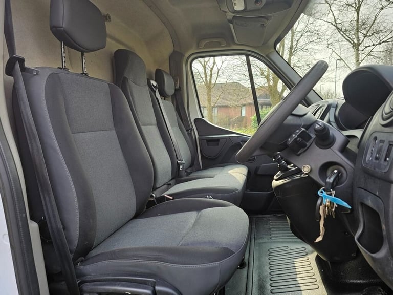 2019 19 RENAULT MASTER 2.3 DCI ENERGY 35 BUSINESS+ PANEL VAN 5DR DIESEL MANUAL F