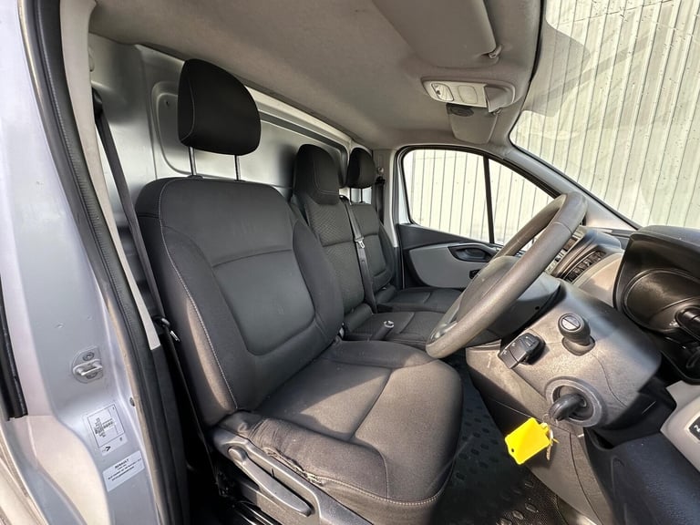 2019 Renault Trafic 1.6 dCi ENERGY 27 Business+ SWB Standard Roof Euro 6 (s/s) 5dr PANEL VAN Dies...