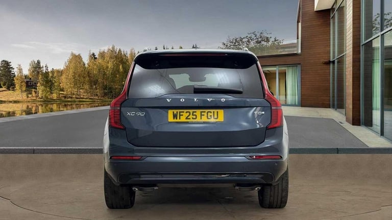 2025 Volvo XC90 Plus, T8 AWD Plug-in hybrid, Electric/Petrol, Dark, 7 Seats ESTATE Petrol/Electri...