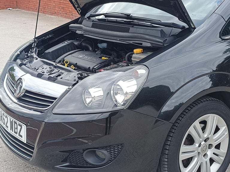 2012 Vauxhall Zafira 1.6 16V Design Euro 5 5dr (SNav) MPV Petrol Manual