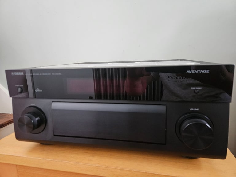 Yamaha Aventage RX-A2050 A/V Receiver 9.2 * Excellent Condition * HIGH END !!