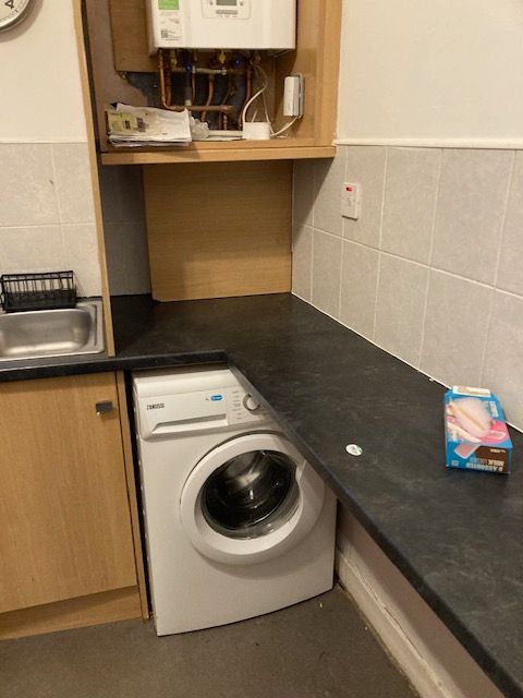 Excellent one bedroom flat to rent in Central Falkirk. Rent - £590 pcm