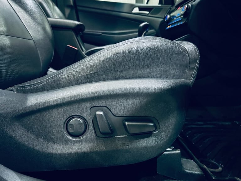 HYUNDAI TUCSON 2.0 CRDI BLUE DRIVE PREMIUM SE SUV DIESEL MANUAL EURO 6 2016