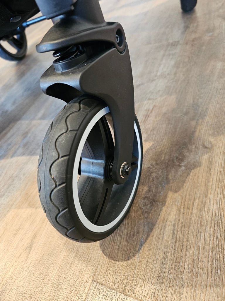 Ickle Bubba Venus Prime Double Stroller Pram with Bassinet Black