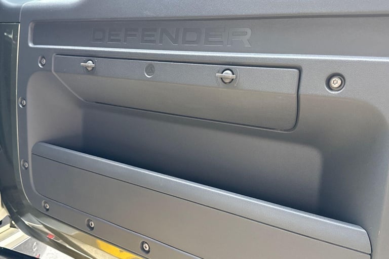 2021 Land Rover Defender 110 2.0 P400e 15.4kWh X-Dynamic HSE SUV 5dr Petrol Plug-in Hybrid Auto 4...