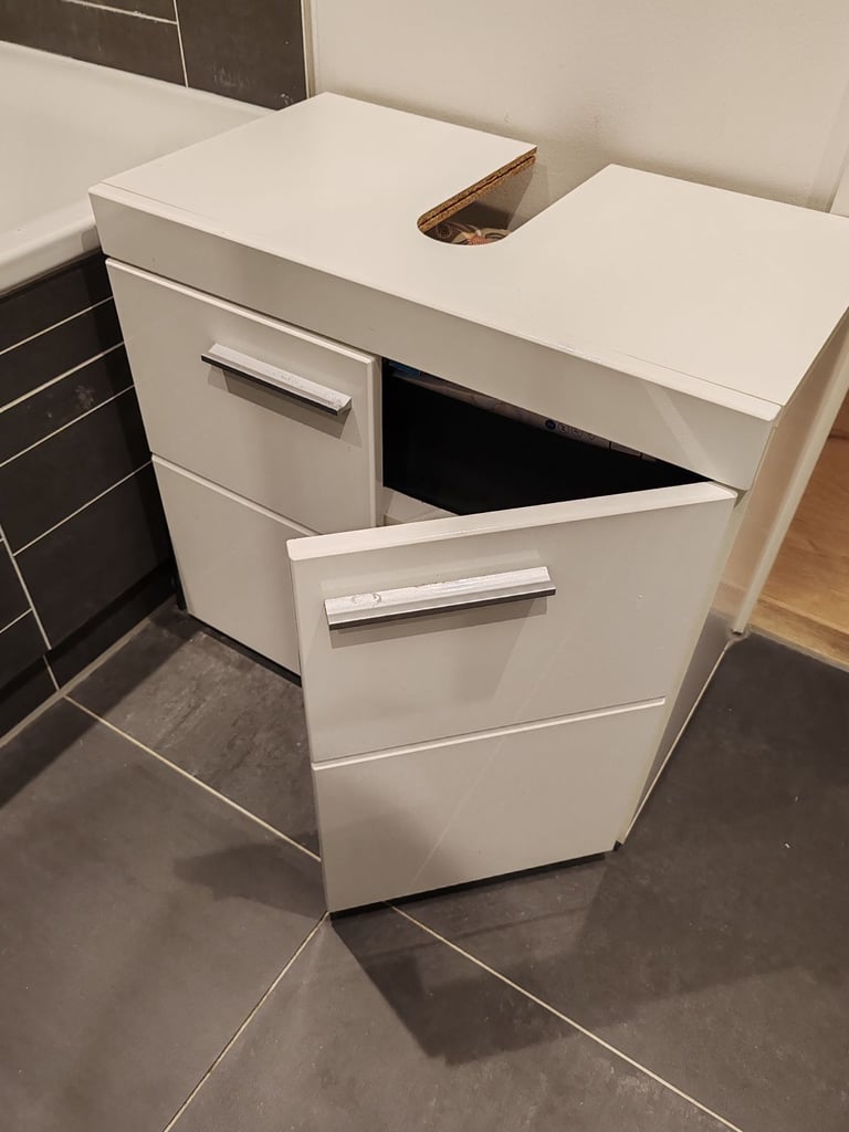 Bathroom under sink cabinet 