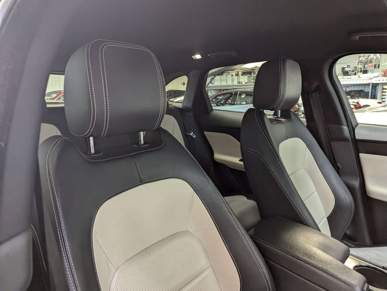 2016 Jaguar F-Pace 2.0 F-PACE R-Sport AWD D Auto 4WD 5dr SUV Diesel Automatic