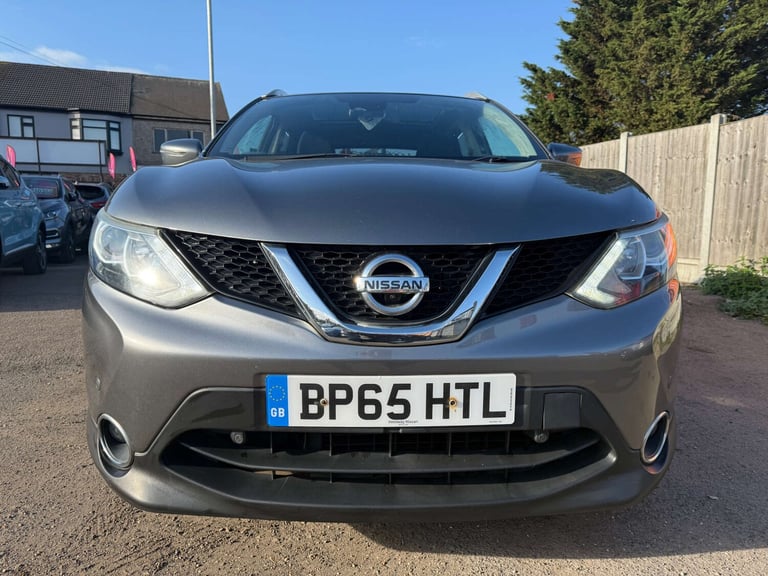 2015 Nissan Qashqai 1.6 DiG-T N-Tec+ 5dr HATCHBACK PETROL Manual