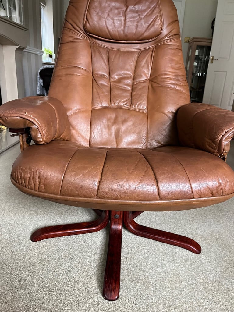 Vintage Danish Leather Swivel and Recline Lounge VChair 1980s Retro EB9275 MSWIi