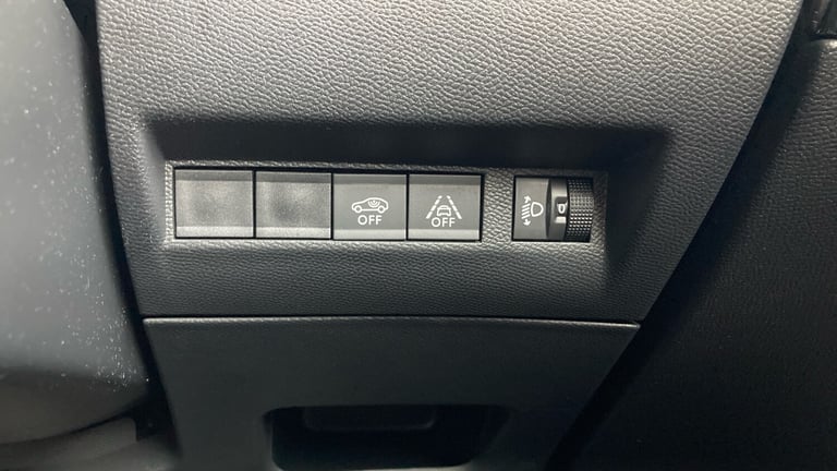 2022 Peugeot 2008 1.2 PureTech Allure Premium+ 5dr Petrol Estate Estate Petrol Manual