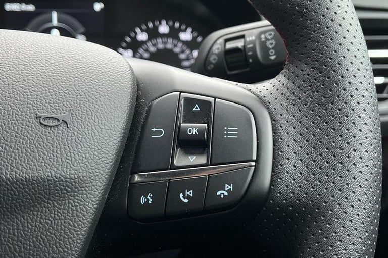 2025 Ford Focus 1.0 EcoBoost Hybrid mHEV ST-Line 5dr HATCHBACK PETROL Manual