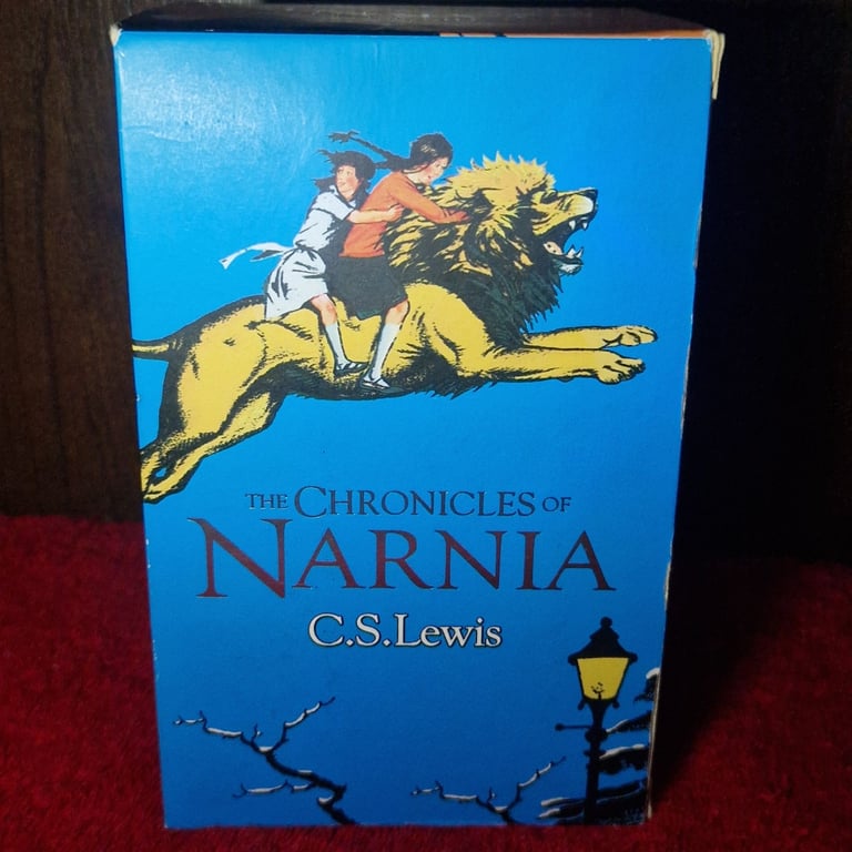image for C.S. Lewis – The Chronicles of Narnia 7 Book Paperback Box Set (HarperCollins, £41.93 RRP)