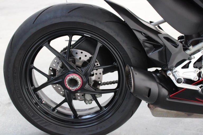 2024 Ducati Panigale V2 Superquadro Final Edition #455/555