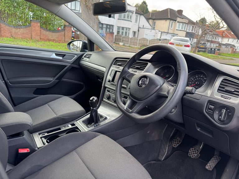 Volkswagen, GOLF, Hatchback, 2014, Manual, 1598 (cc), 5 doors