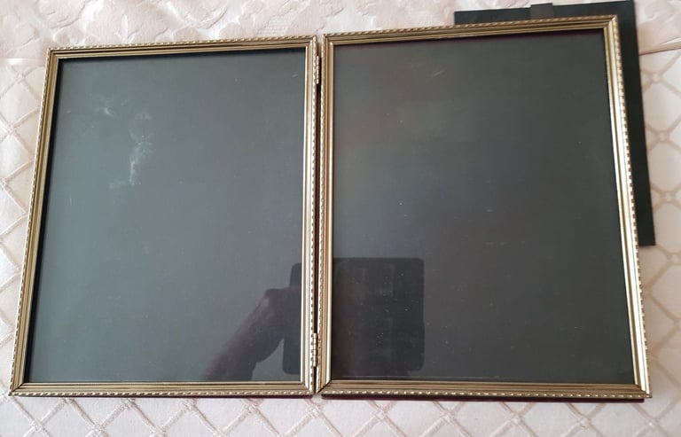 image for DOUBLE PHOTOFRAME for PICS 8 X 10"