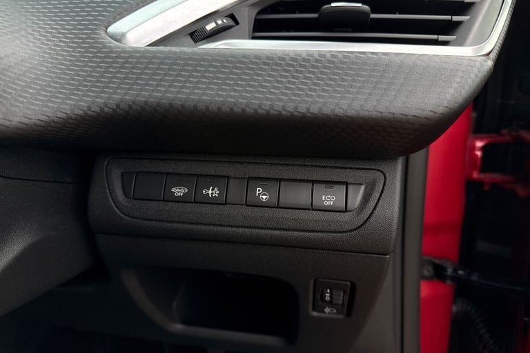 2018 Peugeot 208 1.5 BlueHDi Tech Edition 5dr Hatchback DIESEL Manual