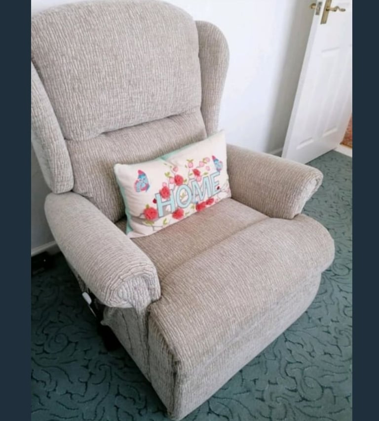 Malvern Electric Rise & Recliner Chair with matching Settee