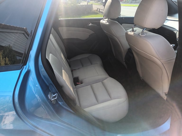 Mercedes-Benz, B CLASS, MPV, 2014, Manual, 1595 (cc), 5 doors