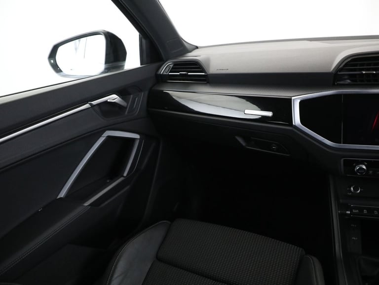 2022 Audi Q3 1.5 TFSI CoD 35 Black Edition SUV 5dr Petrol Manual Euro 6 (s/s) (150 ps) Petrol Manual