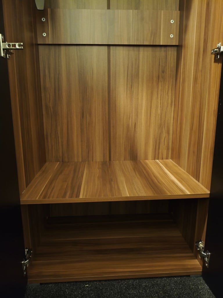 Black 2 Door Wardrobe – Excellent Condition + 5 Free Wooden Hangers/Sale