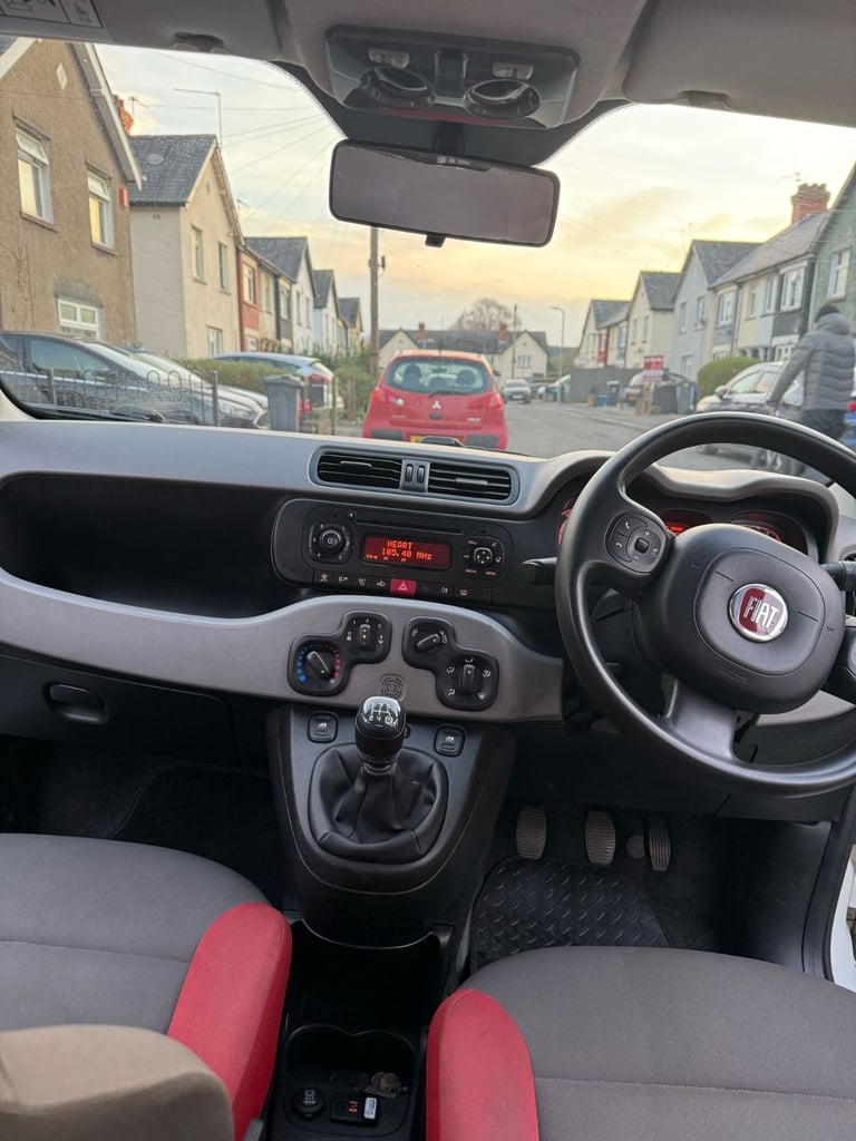 image for Fiat, PANDA, Hatchback, 2015, Manual, 1242 (cc), 5 doors