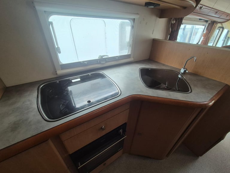 Dethleffs Premium Class Globetrotter Tag Axle A Class Motorhome 2002