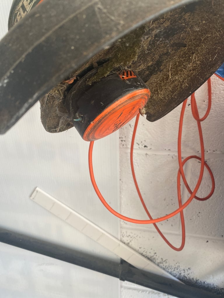 Black & Decker Garden Trimmer 