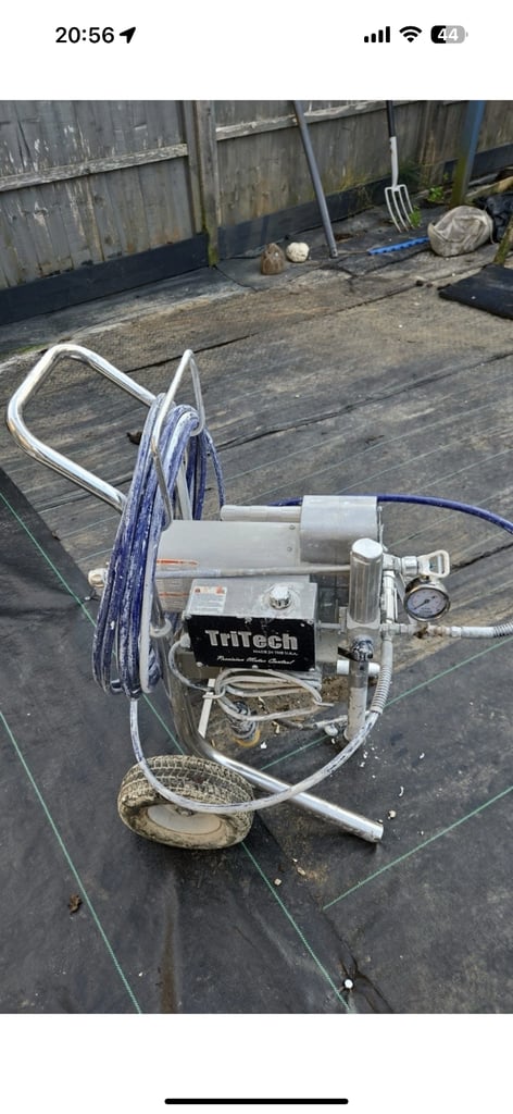Tritech T4 sprayer 