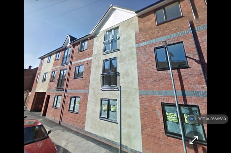 2 bedroom flat in Edward Street, Burton On Trent, DE14 (2 bed) (#2666589)